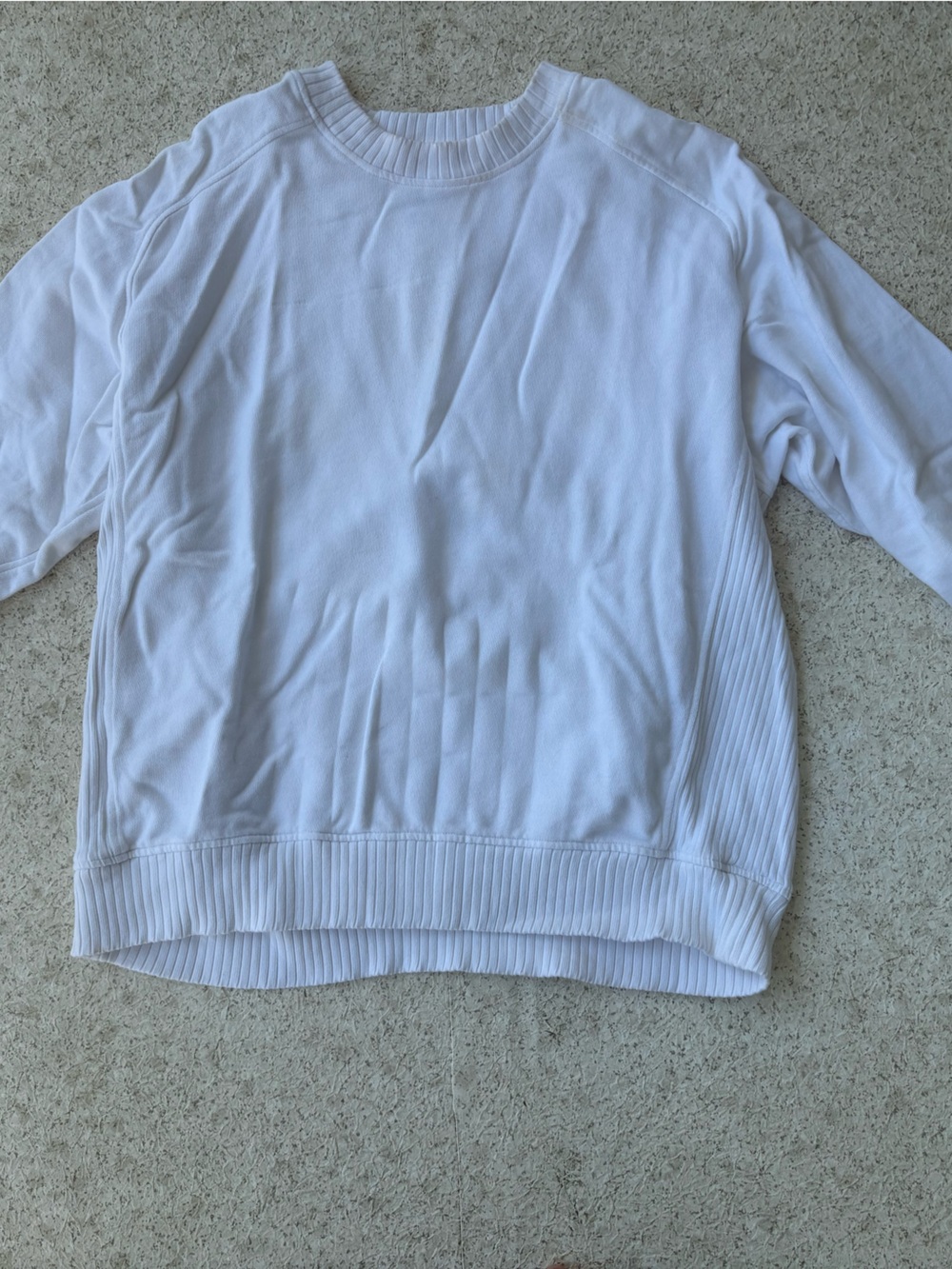 aerie white crewneck size large